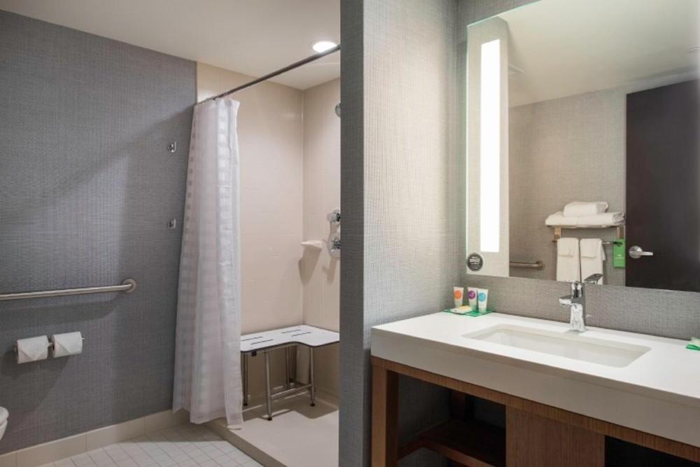 Queen Room with Two Queen Beds and Roll-In Shower - Disability Access interior